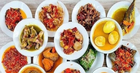 Nasi Padang dan Orang-orang Minang